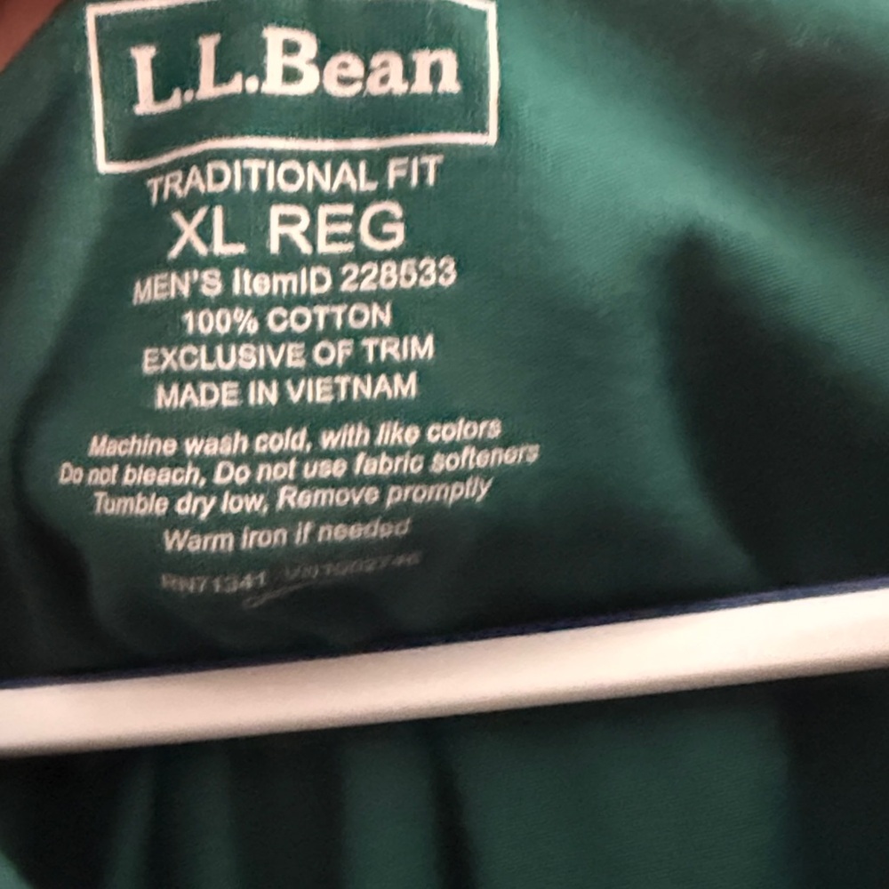 L.L. Bean Black Forest Green Long Sleeve Henley - Picture 2 of 3